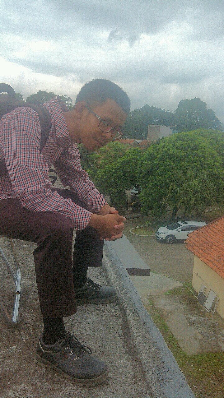 Menurutku hal membuatku istimewa ialah aku sangat suka membuat seseorang dapat memaksimalkan kemampuannya di suatu hal dan berbuat sesuatu bila itu mampu.