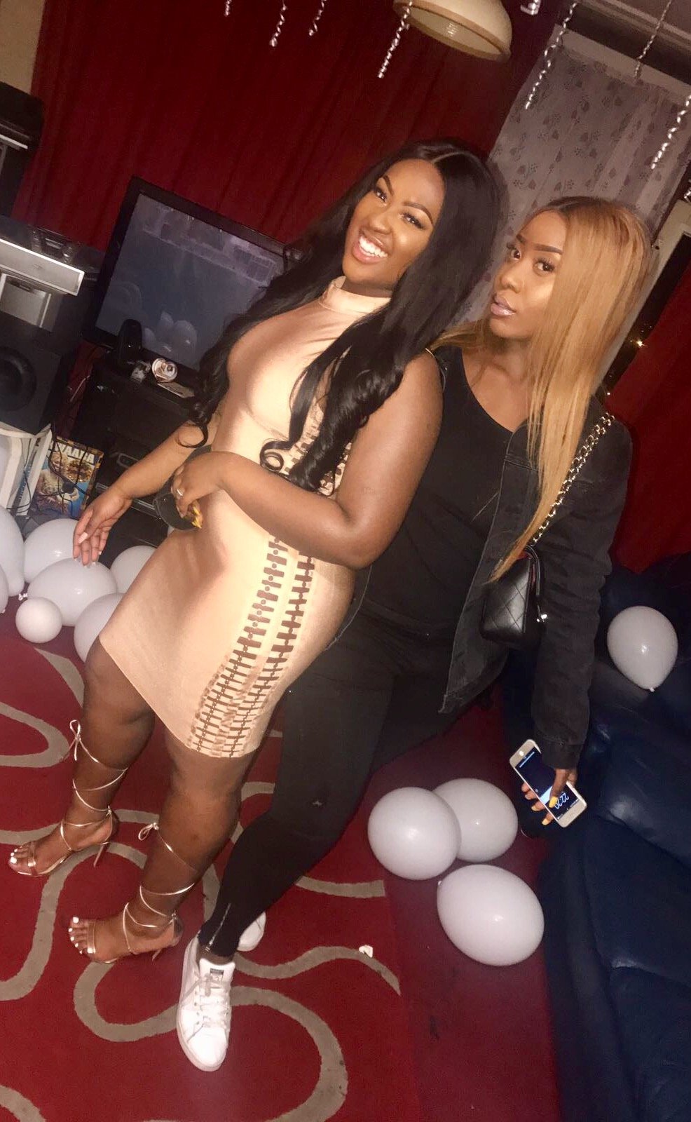 hersheyoye's profile picture. xoxoxoxoxo