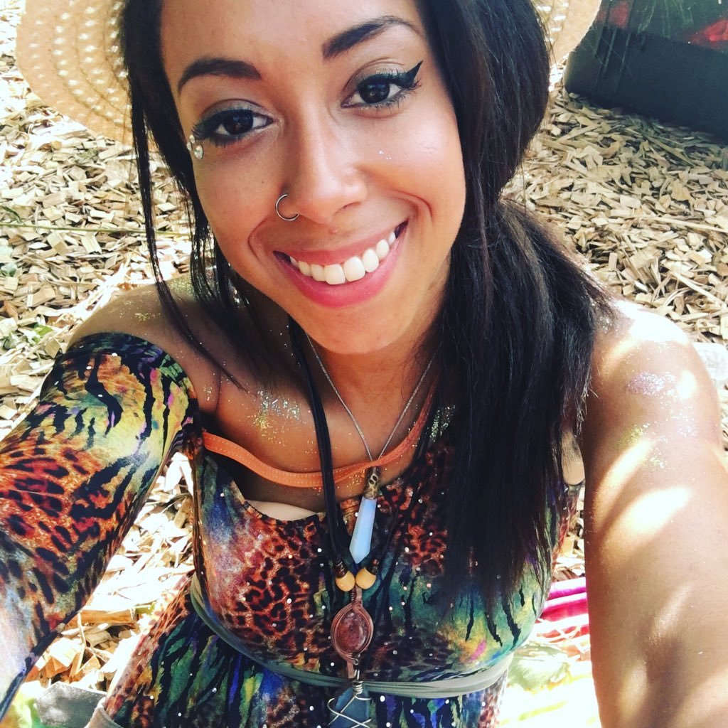 uhlexisnicole's profile picture. fuck a bio