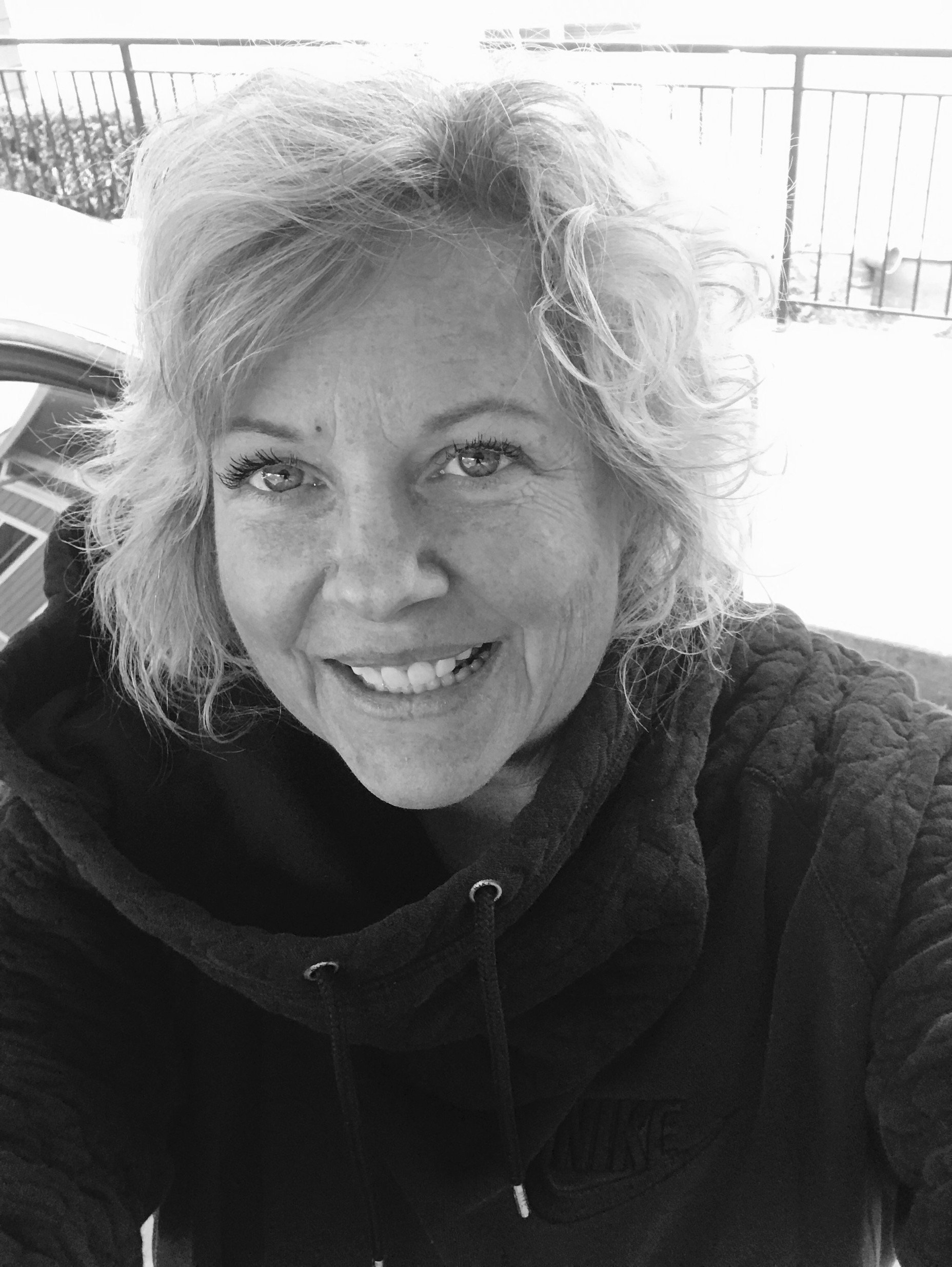 ssison's profile picture. freelancer. former theatre & broadcasting geek!