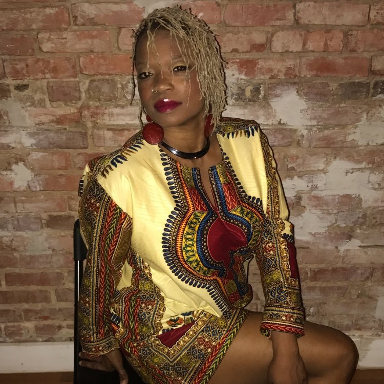 Preciousiamru's profile picture. Waiting on my sexy surprise 😝. Made of all things Precious