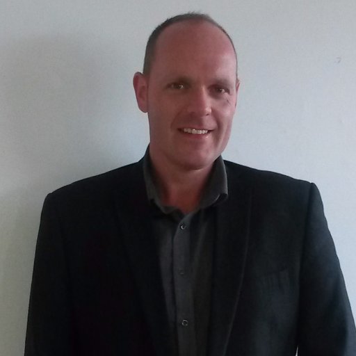 Sales Executive at Commsworld. Love all things techy! All tweets my own. For Commsworld tweets, see @Commsworld