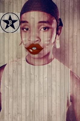 jb_lutfo's profile picture. Listening to music