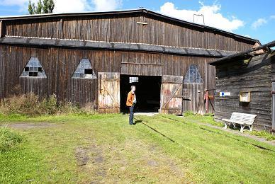 De stichting Fokker in Schwerin zet zich in voor het behouden van de voormalige Fokker productie hallen in Schwerin, Duitsland.