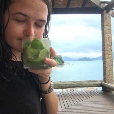 phebecca's profile picture. i just want to lie in bed and eat pasta