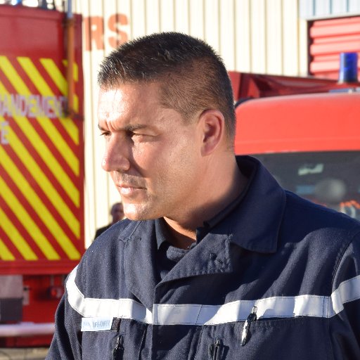 Contrôleur général de sapeurs-pompiers. Chef de corps et directeur du service départemental d'incendie et de secours de la Vendée