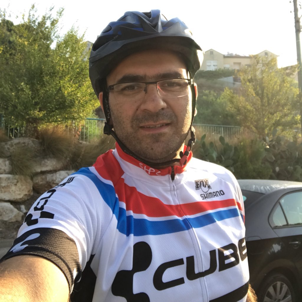 yamenr's profile picture. Entrepreneur, Engineer, Lecturer