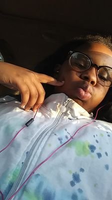 itzz_Kayla21's profile picture. 