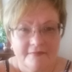 HelenBichel's profile picture. Happy traveller, Transformation Coach, Nature, Love, Health, Music, Raising Compassion #WorldCompassionDay #GlobalAwareness, #peace, #entrepreneur,  #lovebeams