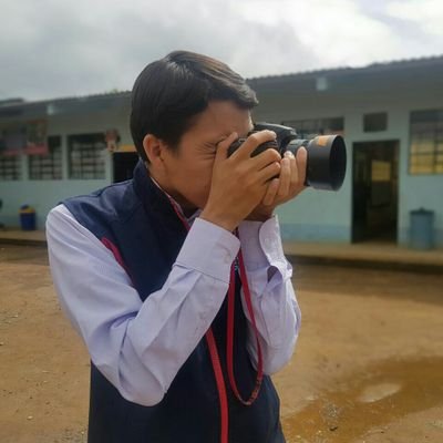 JosevVega's profile picture. Y siempre se encontrará la manera de decir y hacer las cosas... solo hay que dejar de temer. 
((Periodista / cuenta personal))