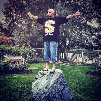 properly247's profile picture. Just a Canadian Lad trying to live life to the fullest while loving hockey and that's a boot it!!!!