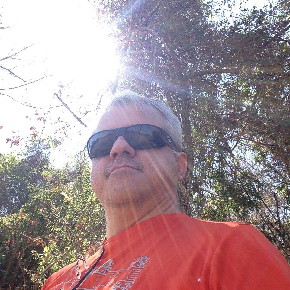 helmarfaria's profile picture. 