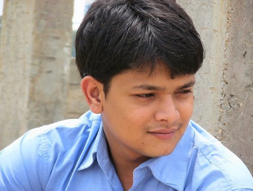 Hey...Its Kamesh, I am a Retail Professional Currently working in Bangalore...I am here to make friends...