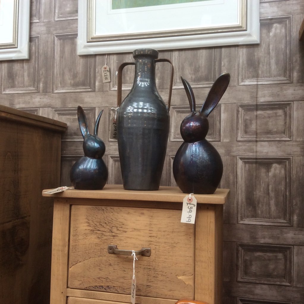 Mr Toad is proud to sell bespoke oak and pine furniture and unusual interior accessories, lighting, mirrors and occasional furniture