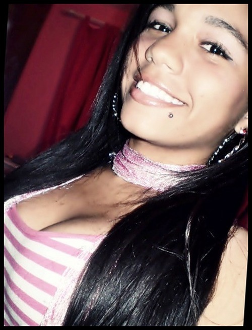 christianerufin's profile picture. ~ eu nãosou uma garota nem ainda uma mulher.
tudo que preciso é tempo, um momento que seja só meu .-.