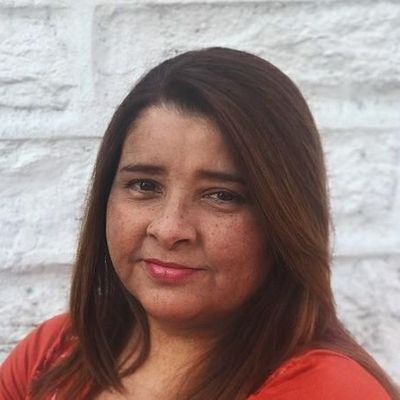 SparksofGod's profile picture. Christian🙇‍♀️. Author📚🖊. Mother.💞  My memoir is on domestic violence with God in the mist😀. 📚 Sparks of Courage👈 is available on Amazon link 👇😉👇