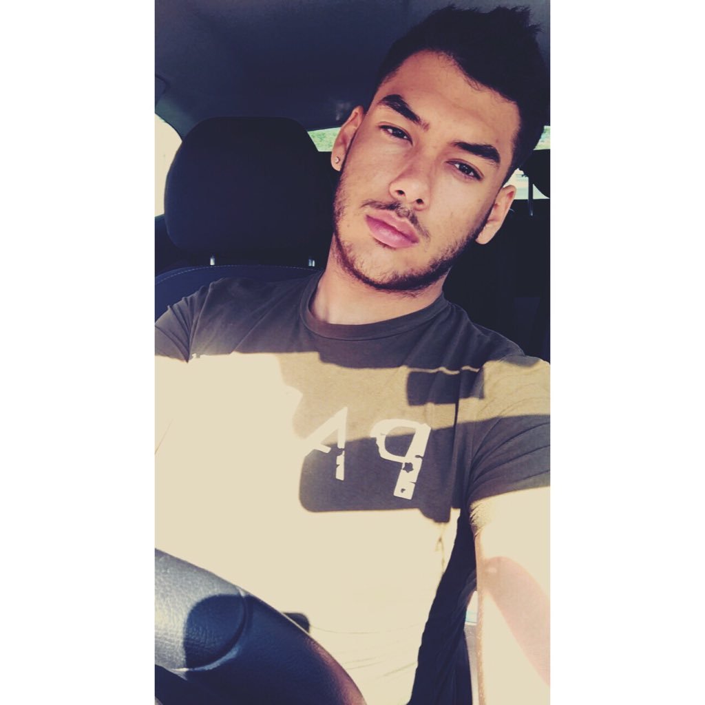 jonwiz_off's profile picture. 