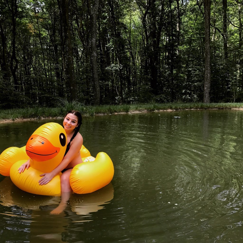 bri_b4's profile picture. Puppies are cute | IUP alum