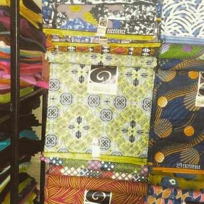 B.T ankara store... Authorized dealer of Daviva and Excellence...... Specializing in ankara atiku, plain and pattern, kente.... Guinea.... And so on