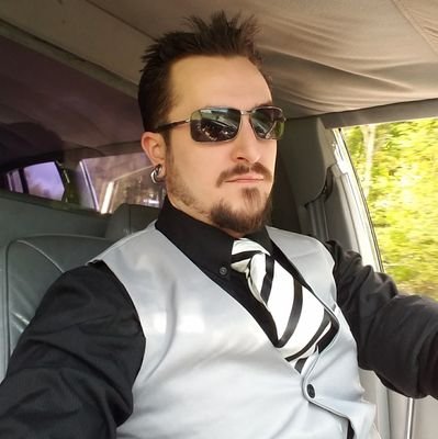 GenericD3RR1CK's profile picture. Artist, Automotive enthusiast.