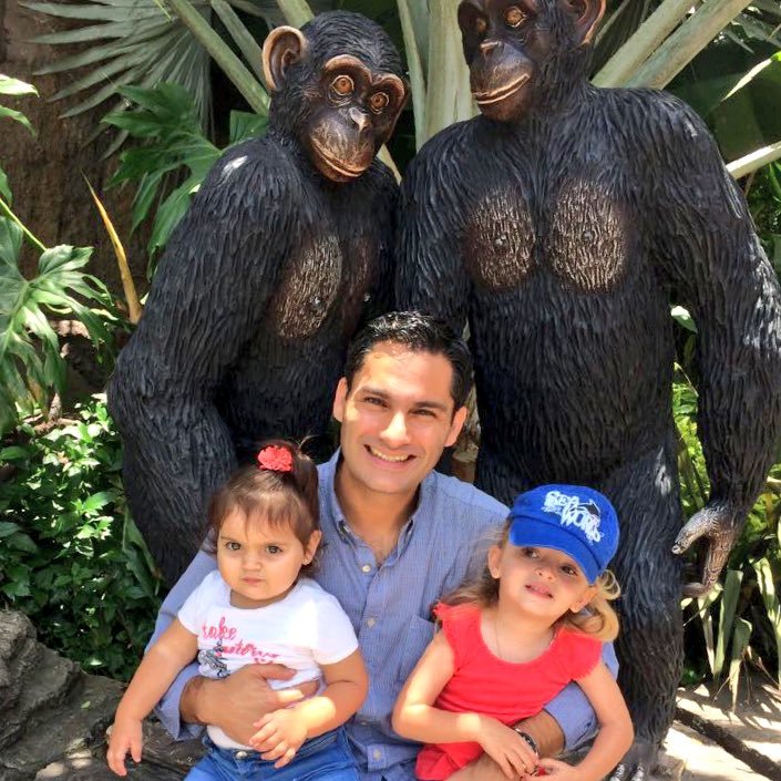 macopena's profile picture. Architect, soccer geek, foodie wannabe, travel lover, tech enthusiast, father of two.