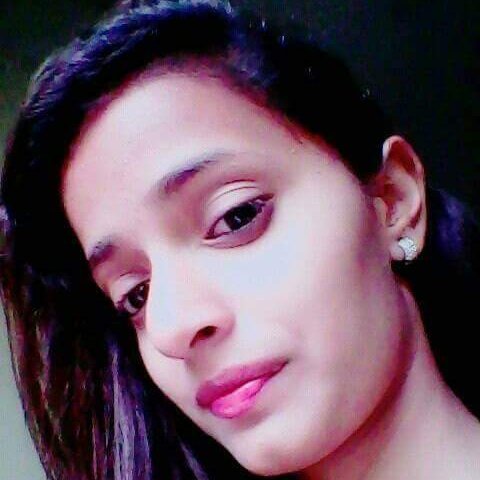 lovelyselfie250's profile picture. 