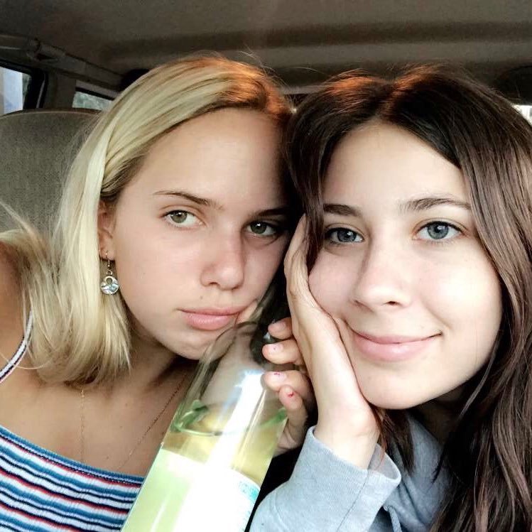 emilyabakerrr's profile picture. 