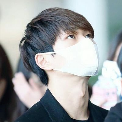 shinee's leader.