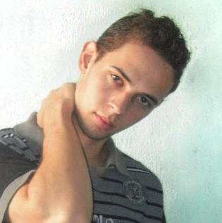 tiagolacer's profile picture. Sou um eterno aprendiz que no traçado da história tenta entender quem
sou. Sou apenas um caminhante a procura de mim mesmo