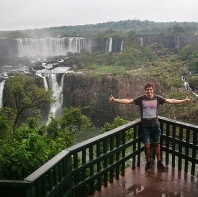 Geertuz's profile picture. Voetbal - Edo 35+1 - Ajax - Wielervolger - Snowboarder - Christen - Railbouw