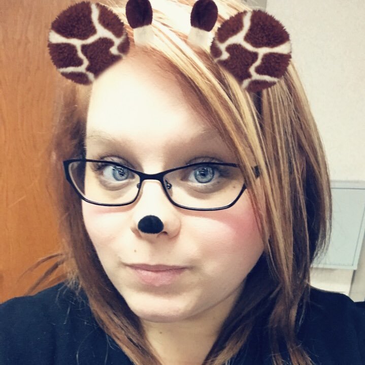 I Work in HealthCare! Quirky, Lovable, and Kind. Good hearted and Helpful. Mommy 2 Charleigh, Jerona, & Aubrey!
