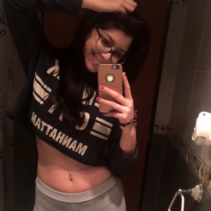 _ayluromero's profile picture. YOLO 👻Snap: ayluromero