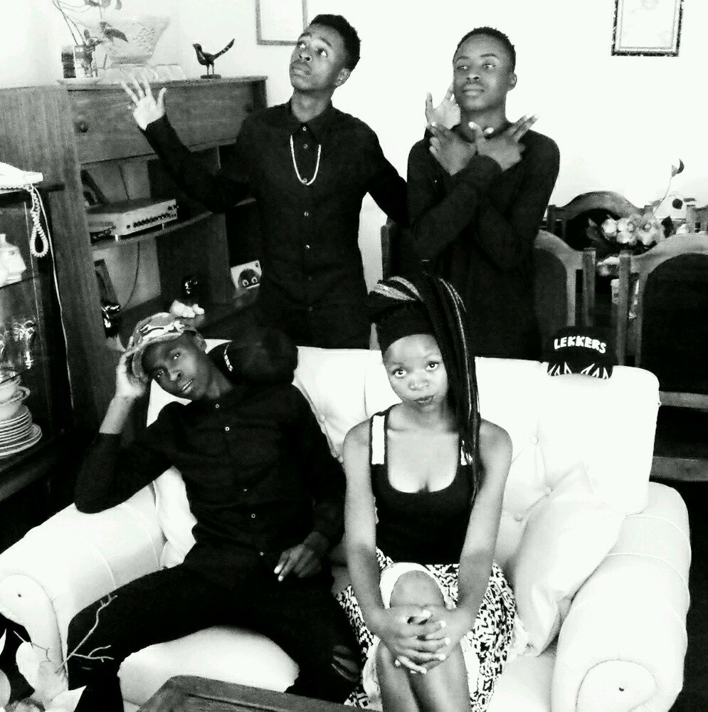 dat_lekker's profile picture. dat_lekker is the name..,09LEKKERS is the clique..,young rapper but a deep writter.....to know more get on
https://t.co/TVLgTdqRsn