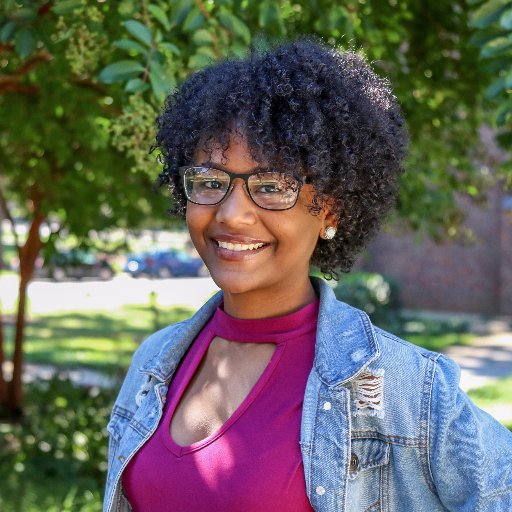 Former Social Media Ambassador @lenoirrhyne. Sophomore, Graphic Design major.