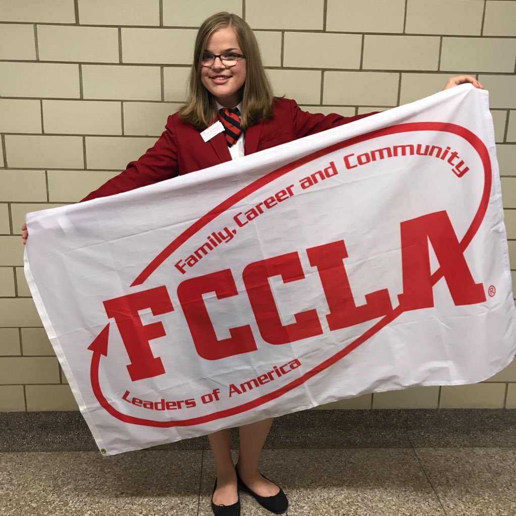 SD FCCLA's Vice President of Programs ~ Region 5 Chair ~ https://t.co/NWVqLF7vVg ~ https://t.co/A8mt4l0sNt