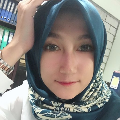 dewiwulannnnn's profile picture. 