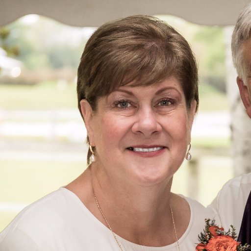 HoneybeeInn's profile picture. WI bed and breakfast innkeeper 15 years running, mom to 5, wife to Fred, past WBBA president. Midwest Living's 2011, 2012 and 2013 favorite midwest  B&B's.