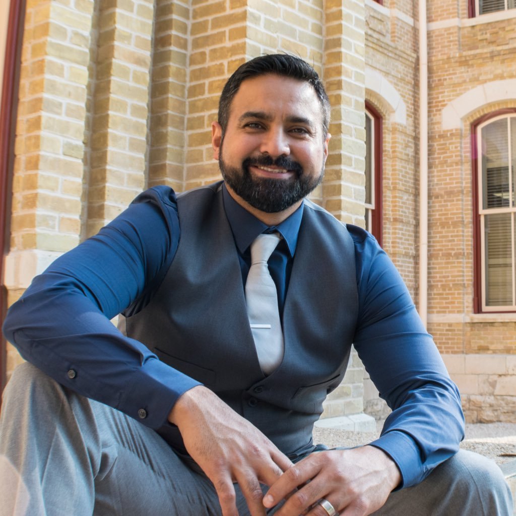 dm610210's profile picture. I'm in the building relationship business!