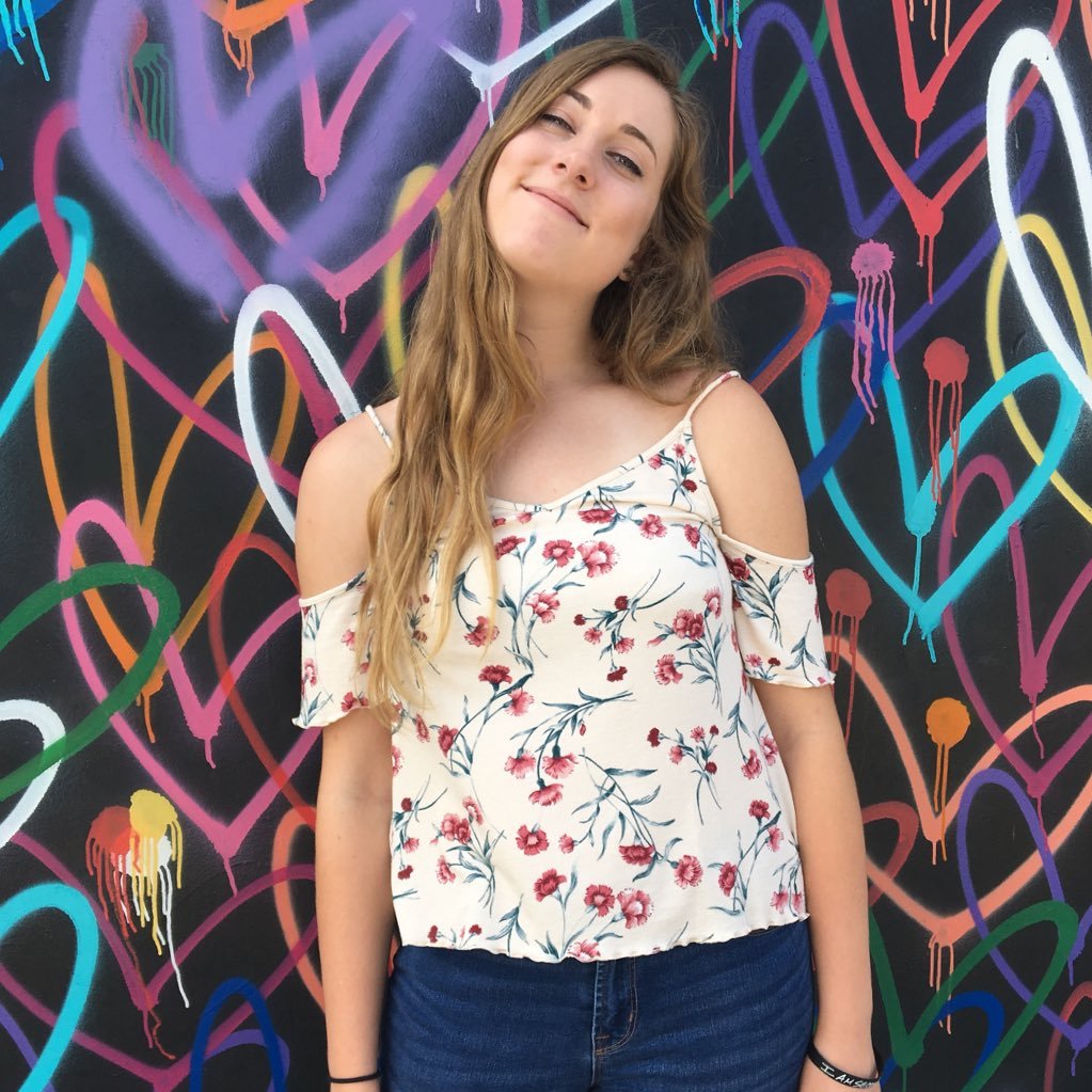 __Sydney__S's profile picture. Proverbs 17:17 Pepperdine 2020