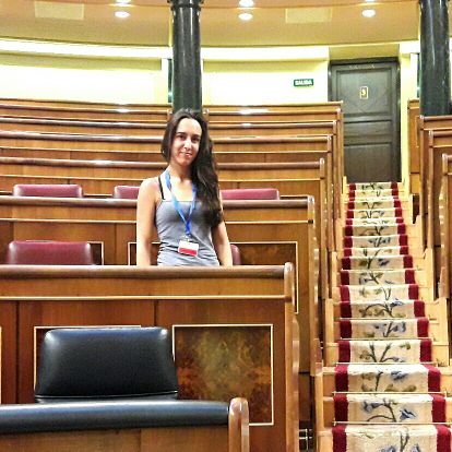 Mamá de 3. Defensora de la libertad y la igualdad.