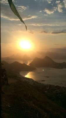 Turismo receptivo no Rio de Janeiro, proporcionamos atividades inesquecíveis , instrutores há mais de 10 anos de experiência em vôo livre, rapel e mergulho