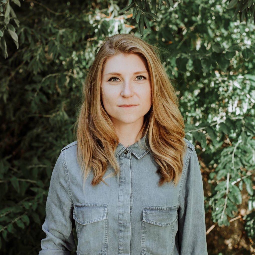 georgina_flo's profile picture. Wife to @audawee • Political Science PhD student • Nonprofit Director • Dog mom • Sleep talker // @georginaflorence on insta