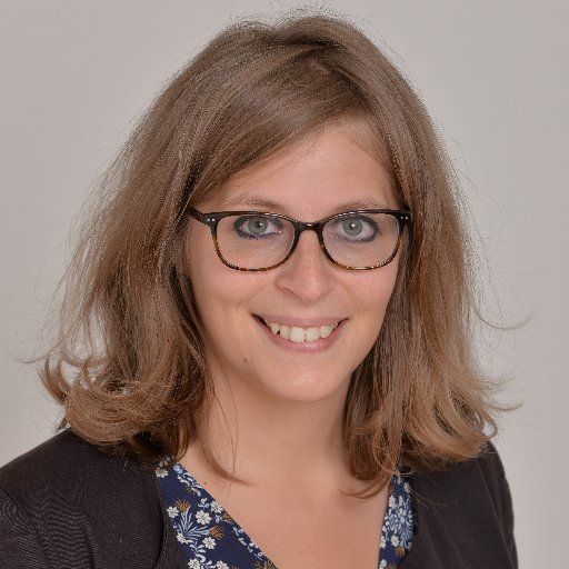 maurane_v's profile picture. Citoyenne engagée | Ex-locataire de la @salle421 | #ComPol #ComPublique #ComSociale