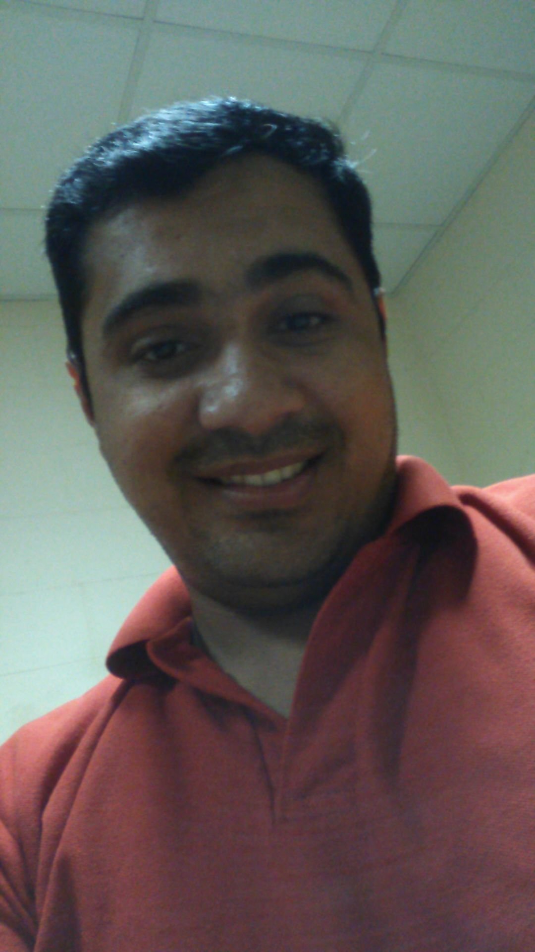 vyashasmukh25's profile picture. B.E.Mechanical Engineer