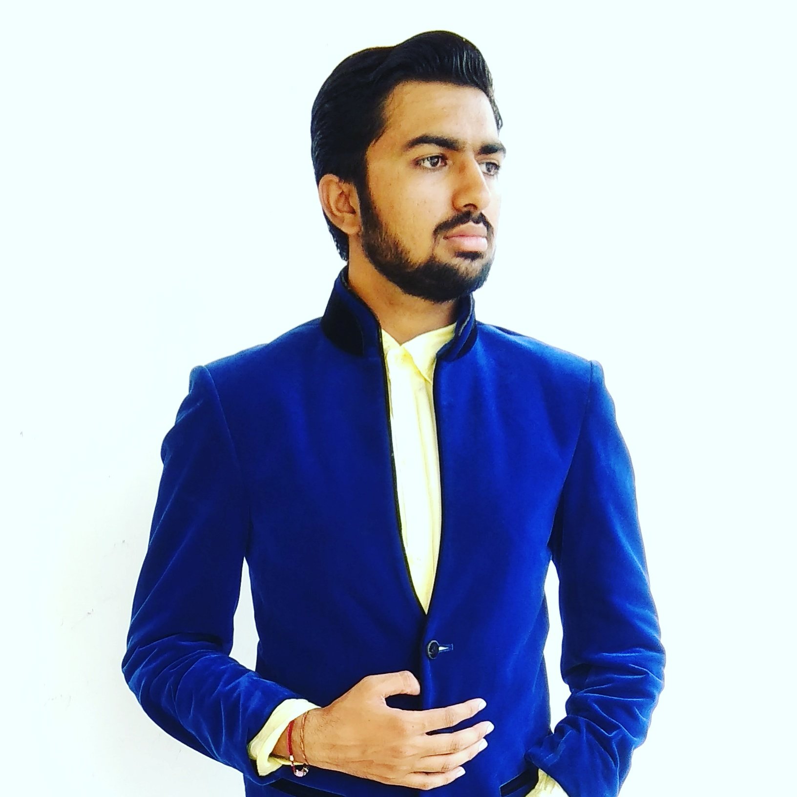 harshil_00's profile picture. INDIAN