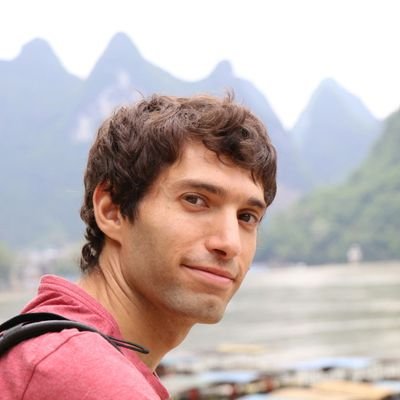 uriwsbn's profile picture. 