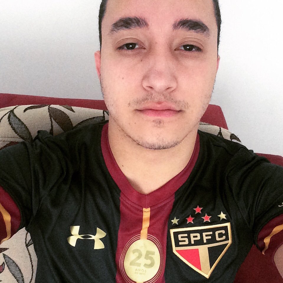 Deus me enviou à terra com uma missão. Só Ele pode me deter, os homens nunca poderão.