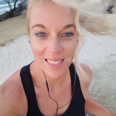 Cat4life88's profile picture. I fun fit and a independent woman who loves friends n family. Live life to the fullest