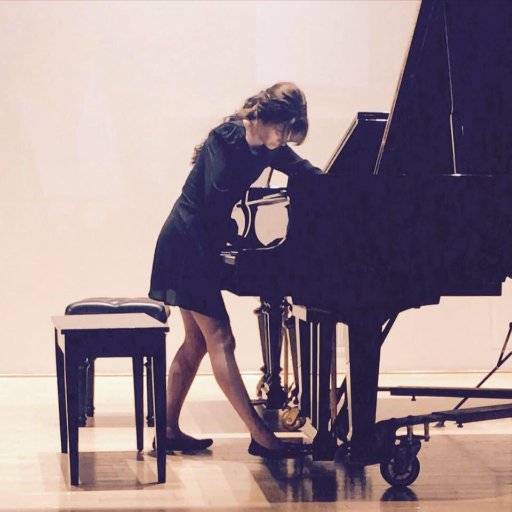 Emily is a composer, pianist, and educator located in Chicago. Her music emphasizes extended techniques and timbres for acoustic instrumentation.
