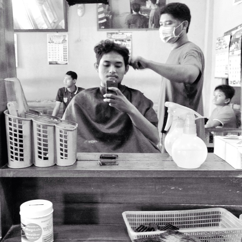 apip_kriting's profile picture. Terimakasih • Perjuangkan apa yang pantas di perjuangkan • Perbaiki dan perbaiki • 085868883486 • ig : @apipkriting • FB : https://t.co/ksb9l0to1N